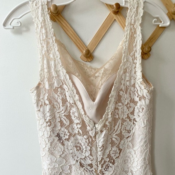 Mikaella Elegant Lace Wedding Dress with Train - Picture 6 of 10